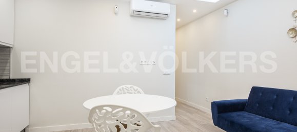 Apartamento de 2 dormitorios en Ciudad Vieja, Spain No. 112742 4