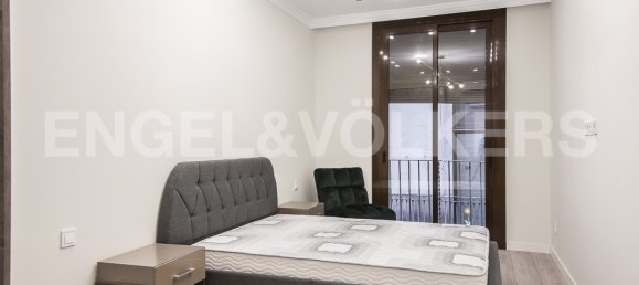 Apartamento de 2 dormitorios en Ciudad Vieja, Spain No. 112742 37