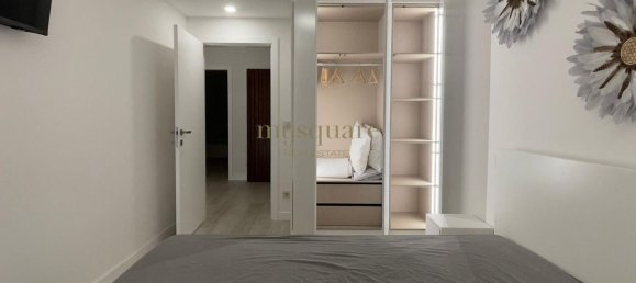 3 bedrooms Apartment in Porto, Portugal No. 81953 17