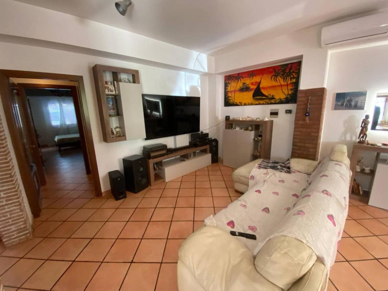 7 rooms Apartment in Minturno, Italy No. 65057