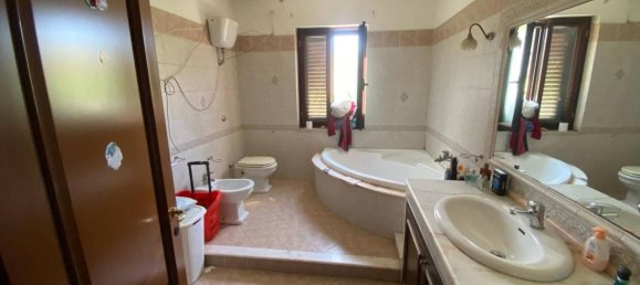 7 rooms Apartment in Minturno, Italy No. 65057 11
