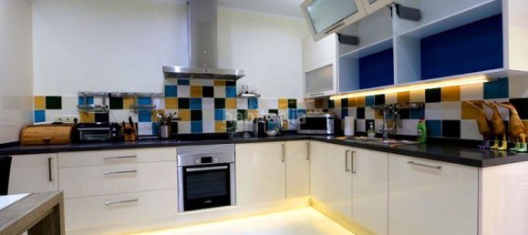 4 Schlafzimmer Haus in Marbella, Spain, Nr. 28148 3