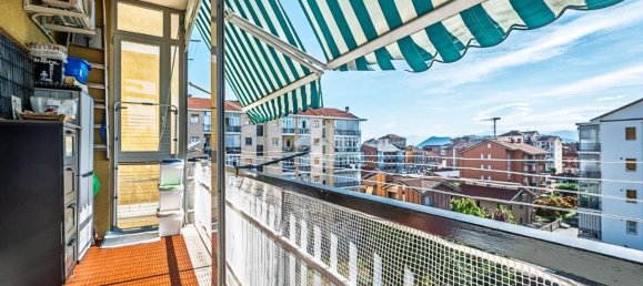 3 Schlafzimmer Wohnung in Collegno, Italy, Nr. 313304 9