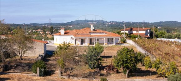 3 bedrooms House in Tomar, Portugal No. 20152 4