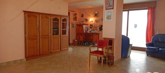 2 Schlafzimmer Haus in Mont-pres-Chambord, France, Nr. 56464 5