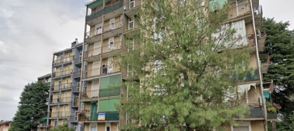 3 rooms Apartment in Limbiate, Italy No. 75831 11