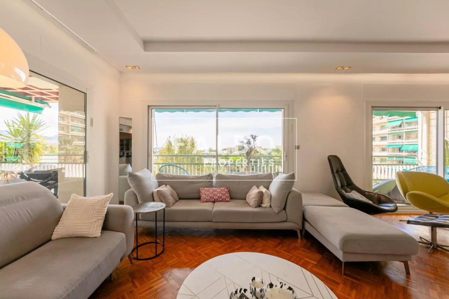 4 غرف نوم شقة في Marseille, France رقم 322975