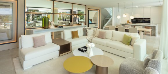 Villa de 5 dormitorios en Marbella, Spain No. 72736 21