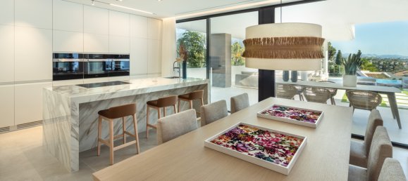 Villa de 5 dormitorios en Marbella, Spain No. 72736 44