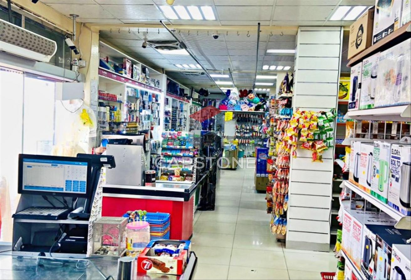 Laden in Al Sinaiya, UAE 465m², Nr. 22221