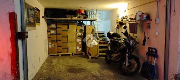 1 room Garage in Castellammare di Stabia, Italy No. 173276 9