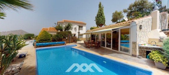 Villa de 4 dormitorios en Sayalonga, Spain No. 45997 14