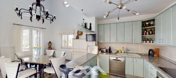 Villa de 4 dormitorios en Sayalonga, Spain No. 45997 24