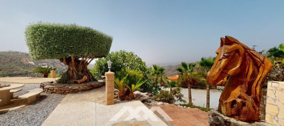 Villa de 4 dormitorios en Sayalonga, Spain No. 45997 48