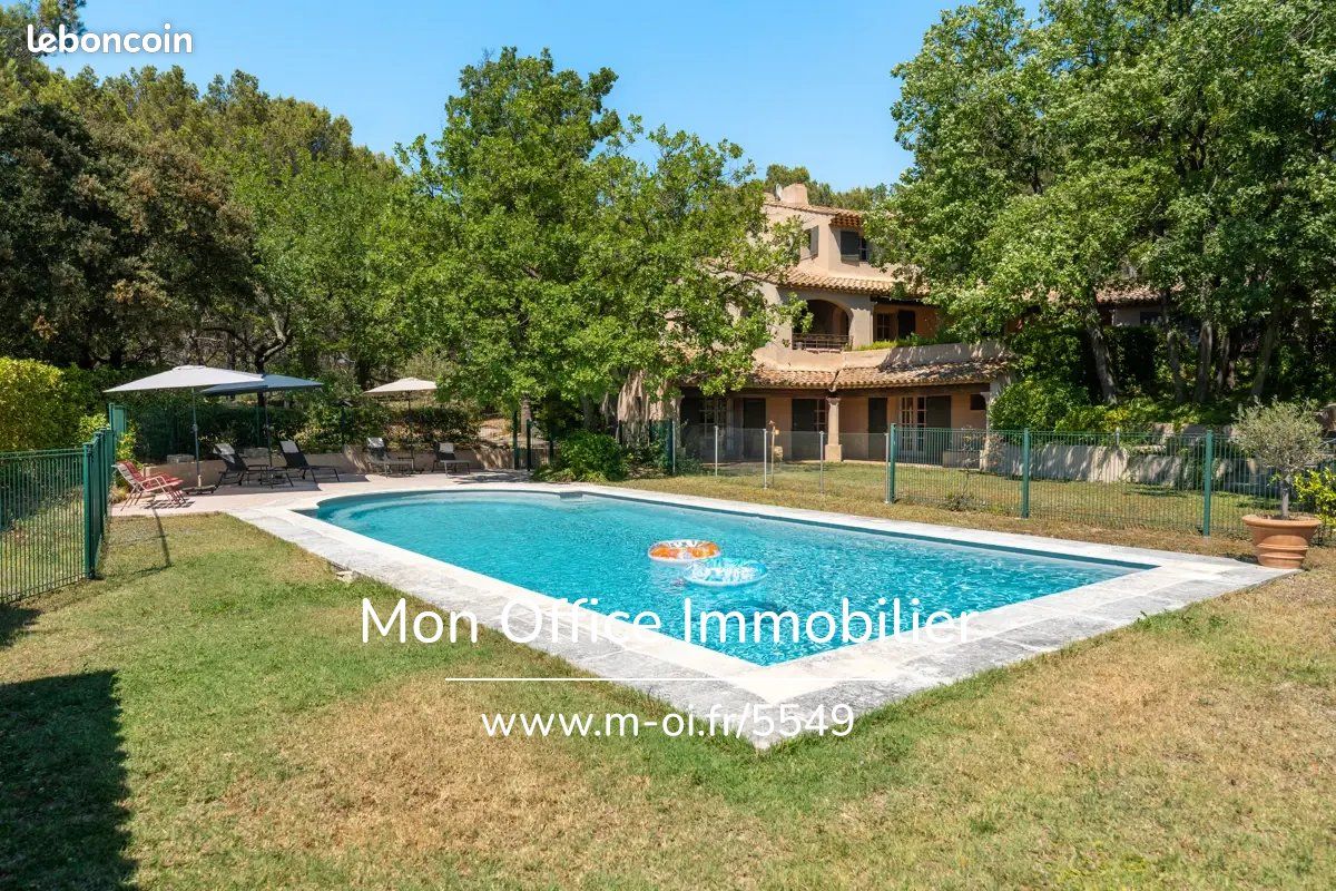 8 bedrooms Castles in Aix-en-Provence, France No. 342559