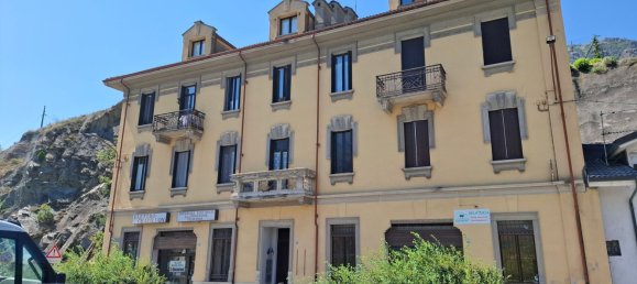 3 rooms Apartment in Chatillon, Italy No. 273833 2