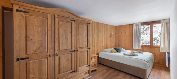 Apartamento de 6 dormitorios en Les Belleville, France No. 468 4