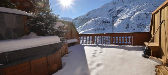 Apartamento de 6 dormitorios en Les Belleville, France No. 468 16