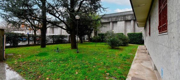 1 غرف نوم شقة في San Donato Milanese, Italy رقم 25460 23