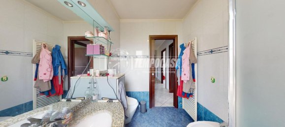 5-salle Appartement à Settimo Torinese, Italy No. 126008 16