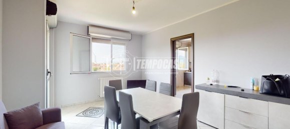 5-salle Appartement à Settimo Torinese, Italy No. 126008 3
