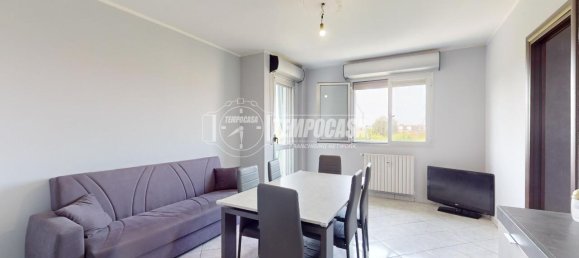 5-salle Appartement à Settimo Torinese, Italy No. 126008 4