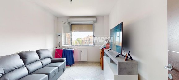 5-salle Appartement à Settimo Torinese, Italy No. 126008 9