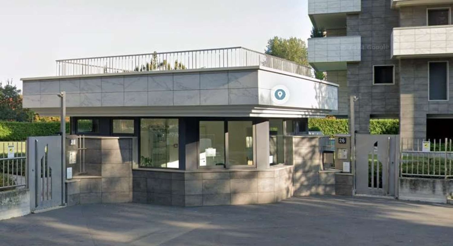 4 rooms Apartment in Milan, Italy No. 245346