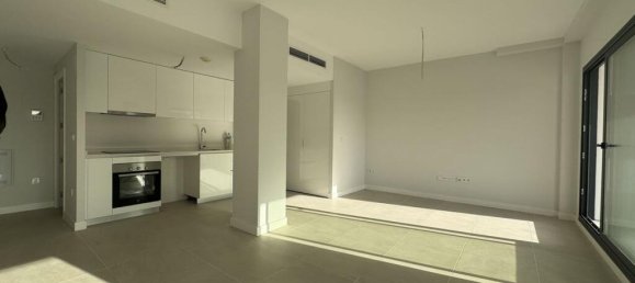 3 bedrooms Apartment in Estepona, Spain No. 186600 5