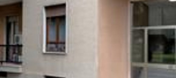 3 rooms Apartment in Vigevano, Italy No. 180452 2