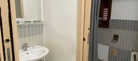 Apartamento de 2 habitaciónes en Palermo, Italy No. 45312 7