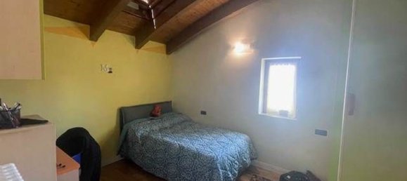 Apartamento de 4 habitaciónes en Piacenza, Italy No. 217479 3