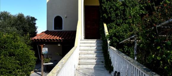 Недвижимость 530м² в Марафон, Греция № 6533 9