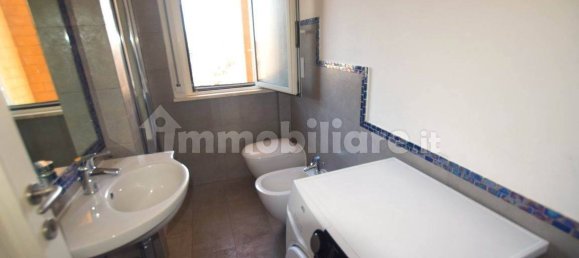 Apartamento de 2 dormitorios en Livorno, Italy No. 223708 17