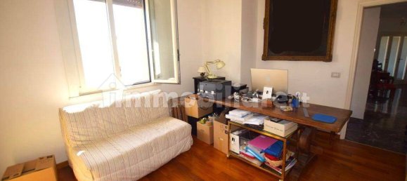 Apartamento de 2 dormitorios en Livorno, Italy No. 223708 13