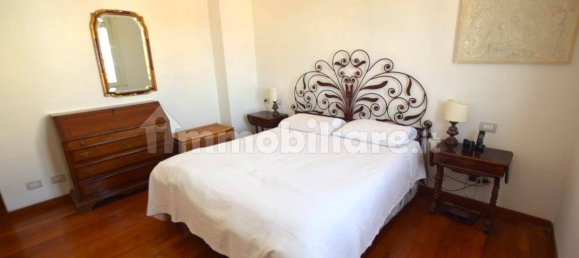Apartamento de 2 dormitorios en Livorno, Italy No. 223708 10