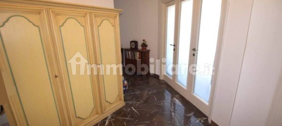 Apartamento de 2 dormitorios en Livorno, Italy No. 223708 18