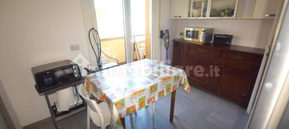 Apartamento de 2 dormitorios en Livorno, Italy No. 223708 8