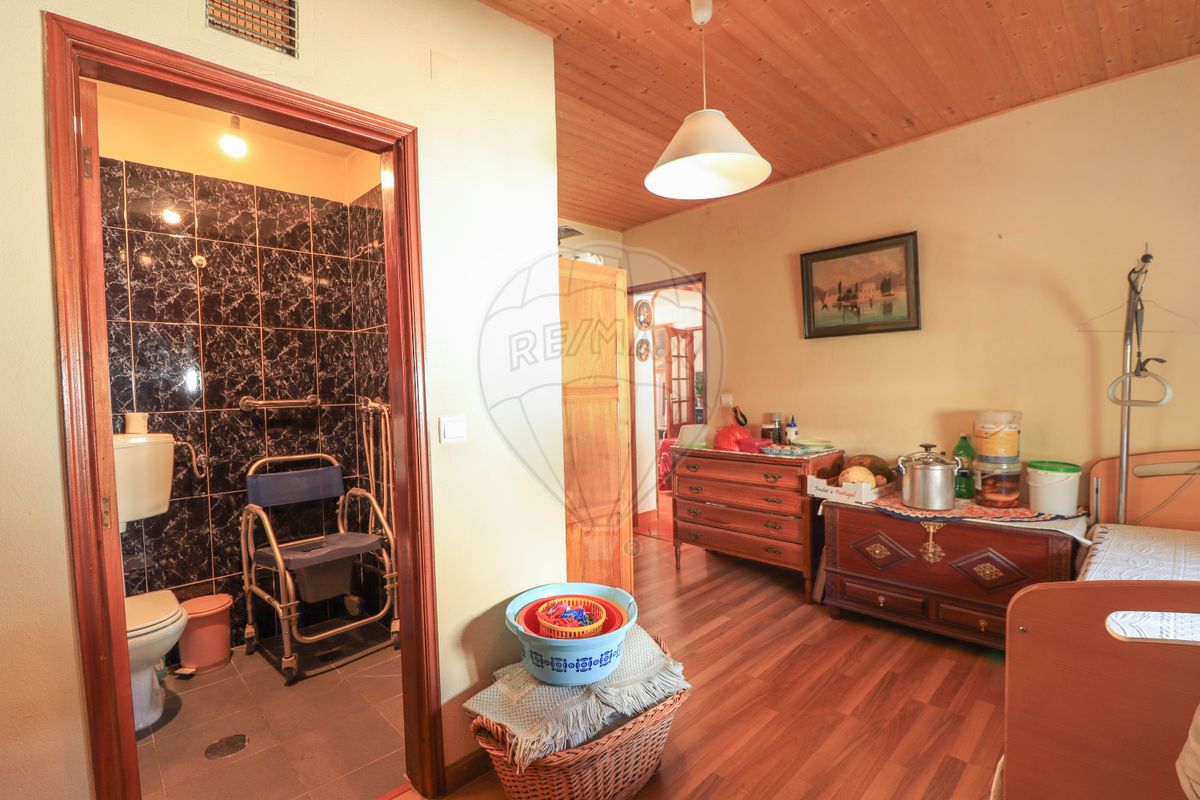 7 bedrooms House in Covilha, Portugal No. 43861