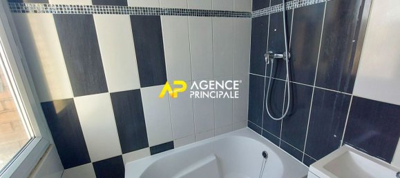 Apartamento de 1 dormitorio en Bezons, France No. 173747 10