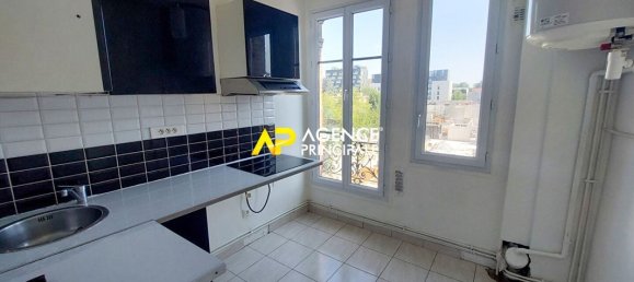 Apartamento de 1 dormitorio en Bezons, France No. 173747 8