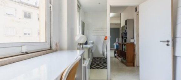 92m² Commercial property in Sintra, Portugal No. 147730 8