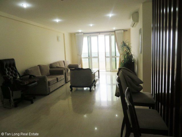 4 bedrooms Apartment in Tay Ho, Vietnam No. 5351