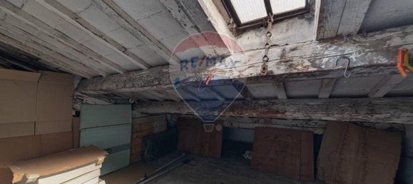 4 rooms Apartment in Jesi, Italy No. 9170 5