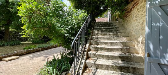 4 bedrooms House in Lot, France No. 319101 3