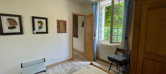 4 bedrooms House in Lot, France No. 319101 8