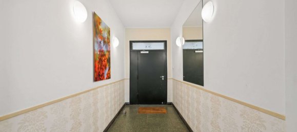 2 bedrooms Apartment in Dusseldorf, Germany No. 81319 2