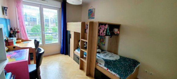 2 bedrooms Apartment in Hardricourt, France No. 177886 4