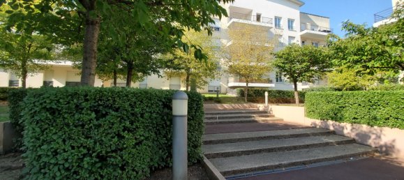 2 bedrooms Apartment in Hardricourt, France No. 177886 2