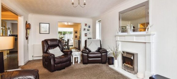 4 bedrooms House in Morecambe, United Kingdom No. 2581 4